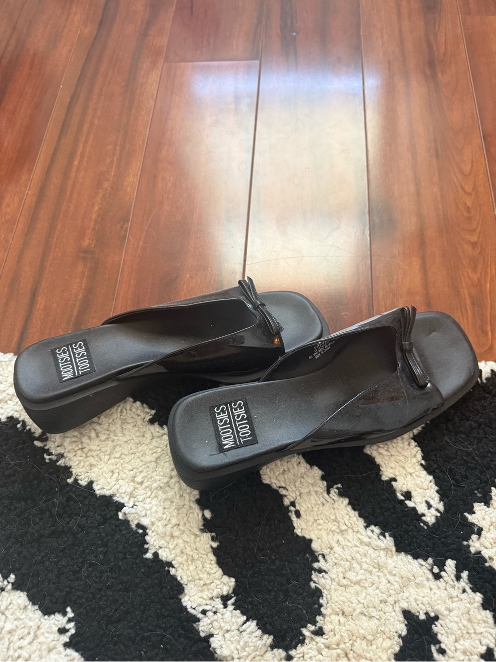 Vintage Black Bow Platform Sandals